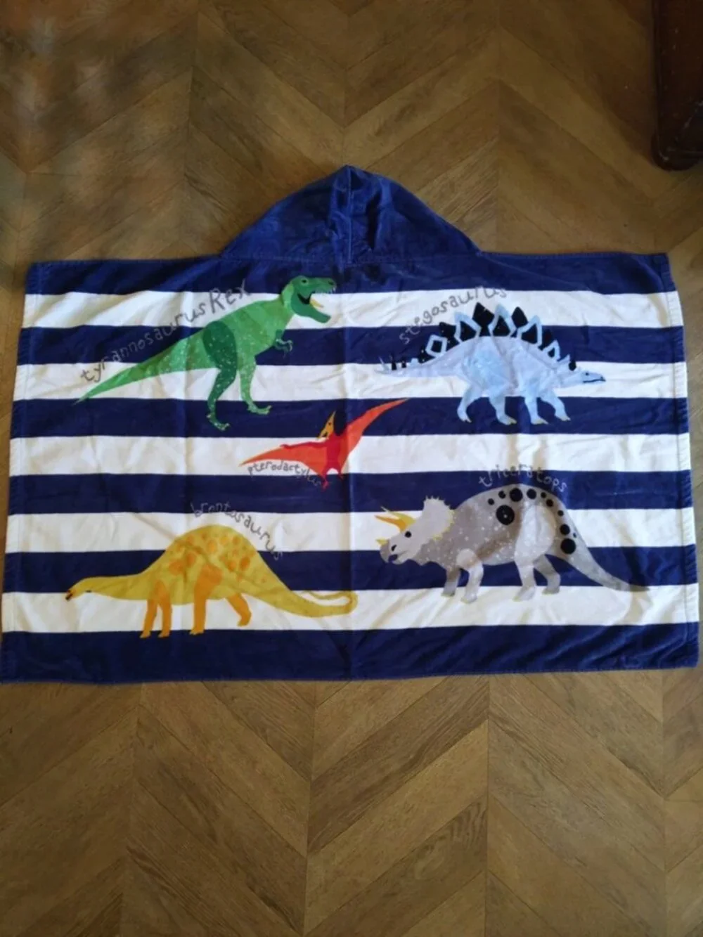 Pottery Barn Kids Dinosaur Beach Hooded Towel Wrap Blue UPF 50+ NEW without tags